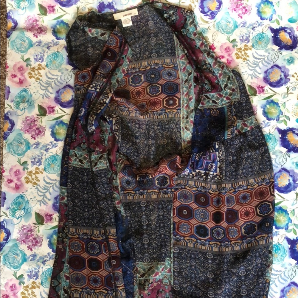 Multi colored, multi patterned duster